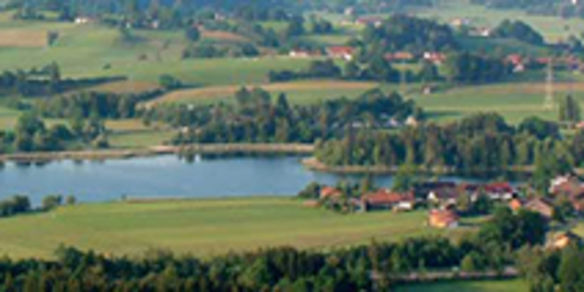 Allgäu-Bayerisch-Schwaben - Allgäu in Südbayern - Ihre Urlaubsregion für Wanderer, Familien und Senioren. Eines prägt das Allgäu genauso wie seine Berge: Die Vielfalt der Allgäuer Seen.